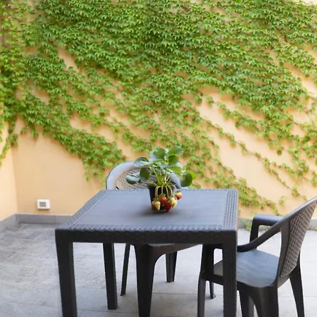 Guest house Corte Sant'Orsola 4 *