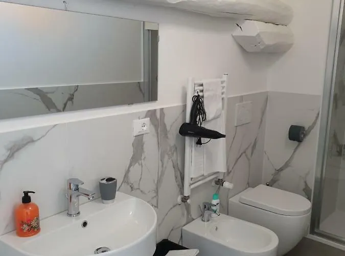 Corte Sant'orsola 4 게스트하우스 볼로냐